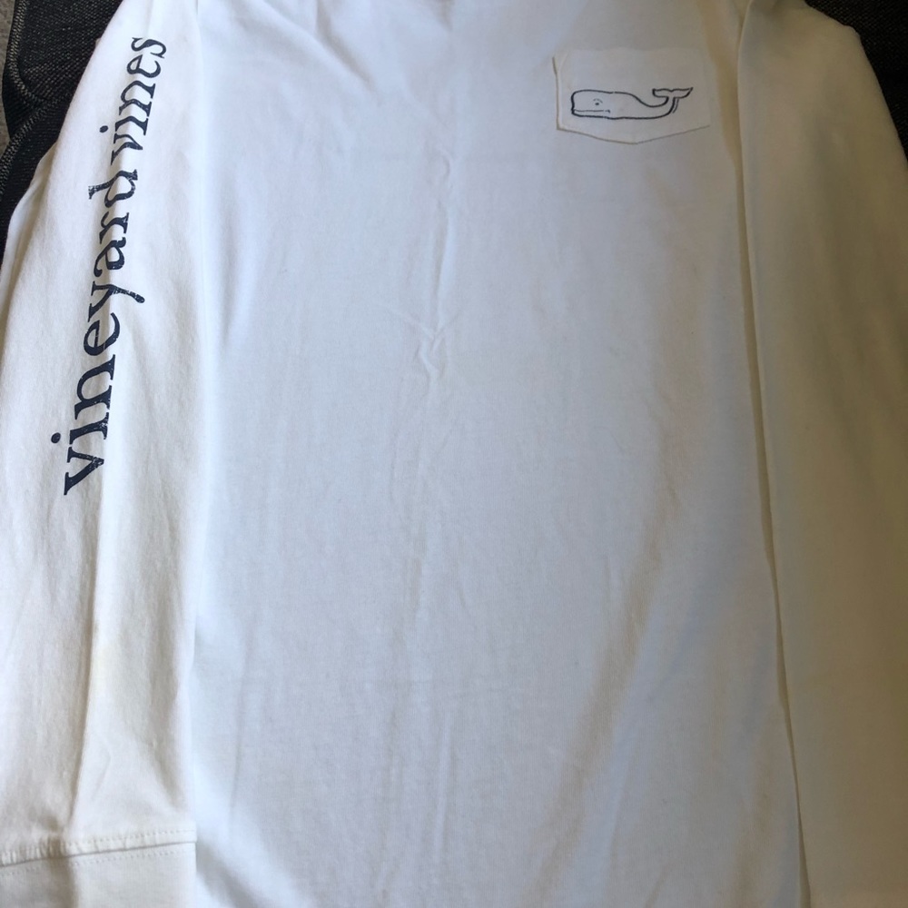 long sleeves Vineyard Vines t-shirt top